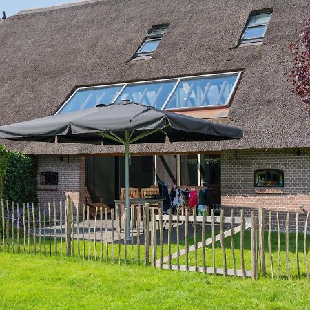 Grandeur Farmhouse In Dwingeloo At A National Park 빌라 외부 사진